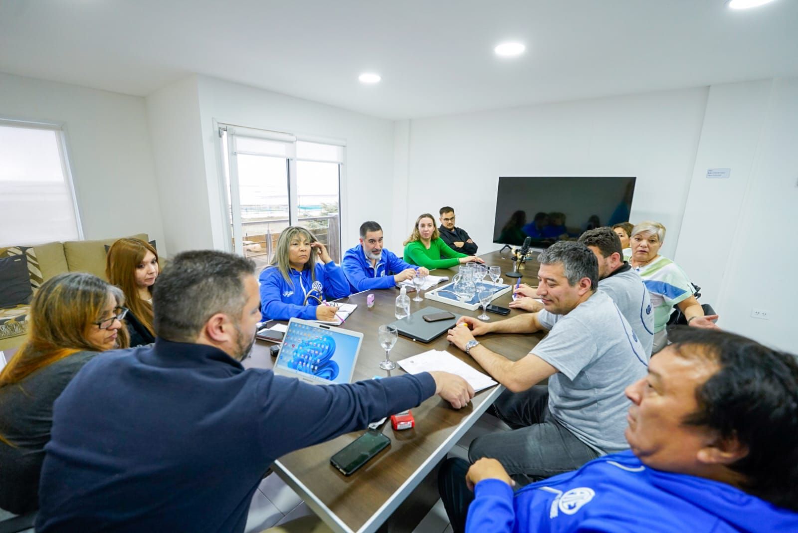 Gobierno acordó nueva recomposición salarial 