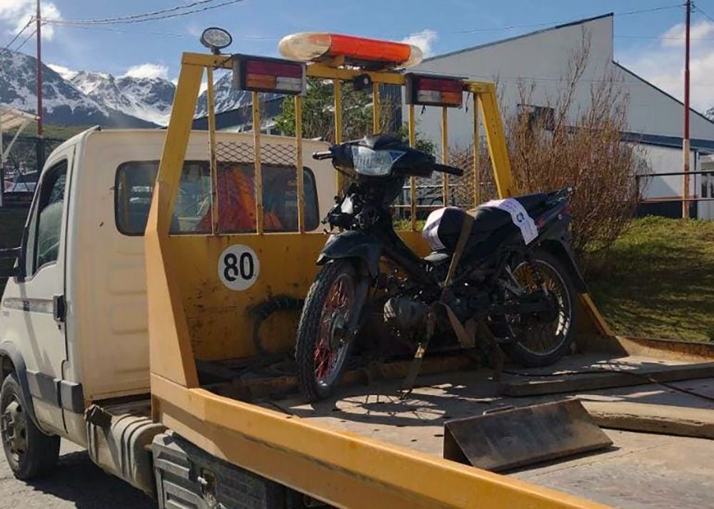 Falta de casco, conducción imprudente y fuga, las principales multas