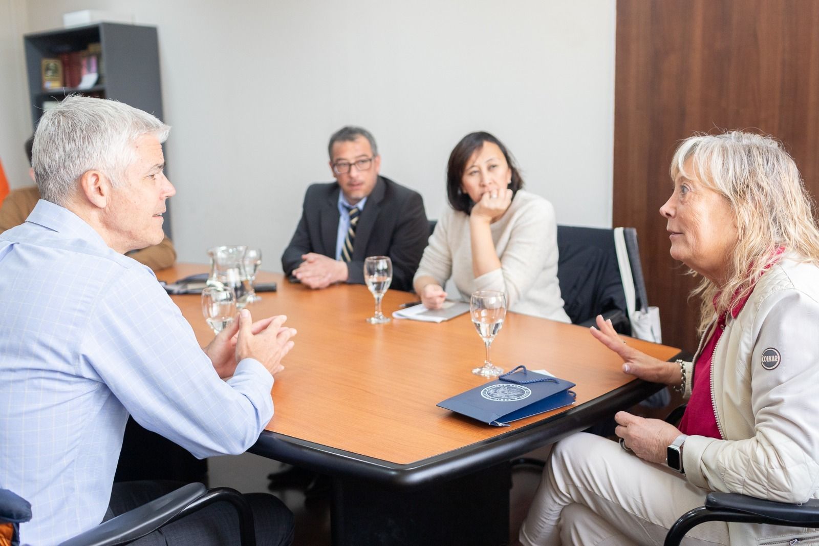 La ministra Chapperón recibió al Cónsul General de los Estados Unidos 