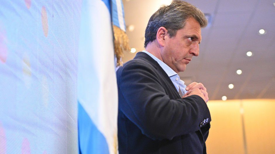 Massa garantizó el dinero para pagar sueldos y aguinaldos de diciembre