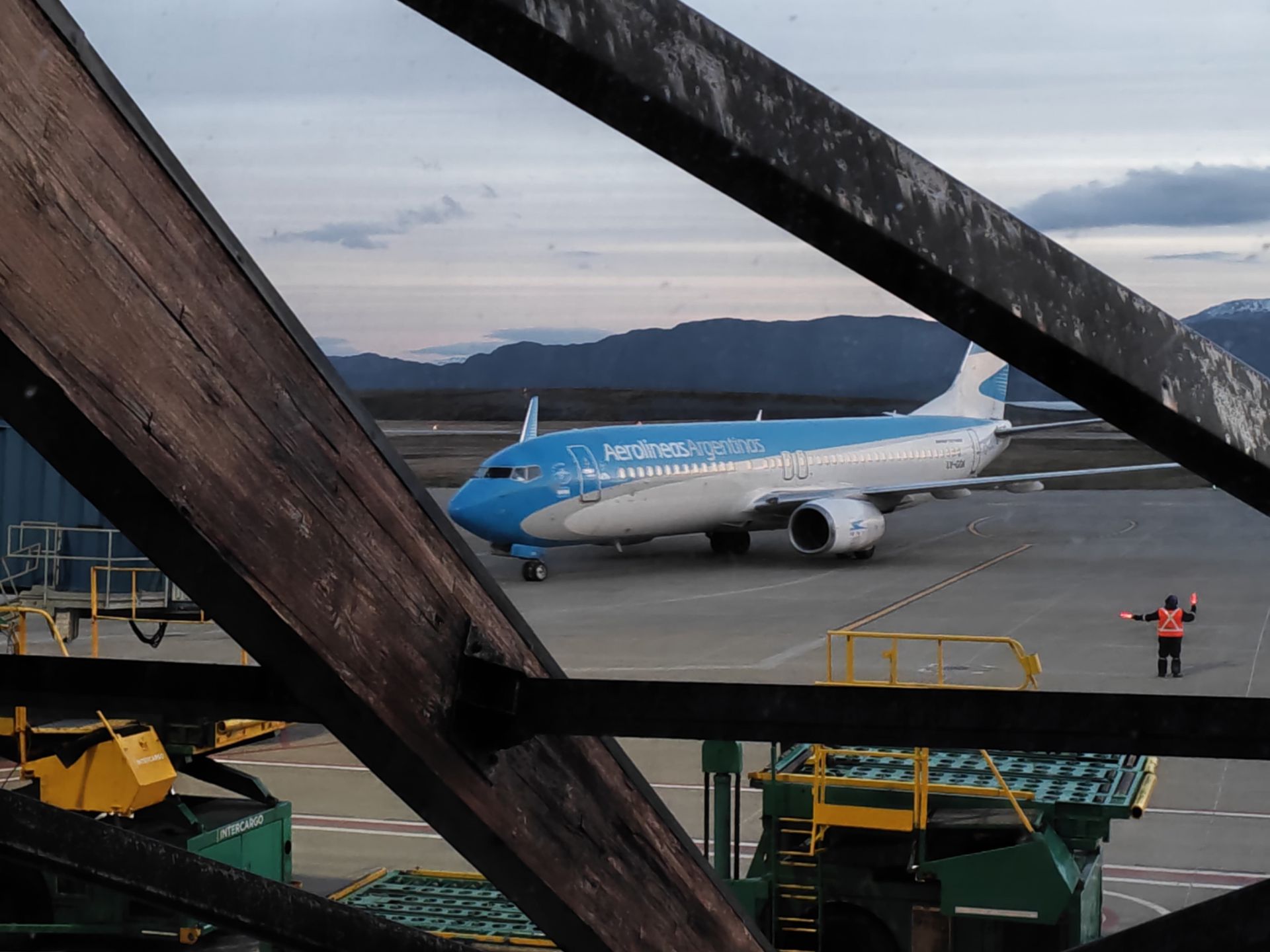 Intenso Tráfico Aéreo en Ushuaia: 15 Vuelos aterrizan en un solo día