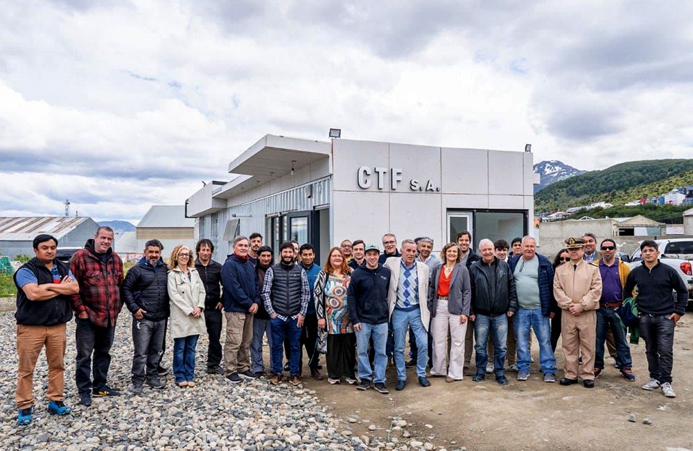 Gobierno inaugura nueva planta de procesamiento de crustáceos