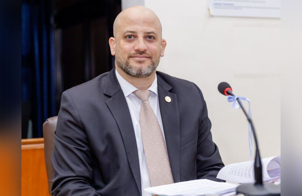 Trentino expuso sus argumentos de apoyo a la reforma constitucional