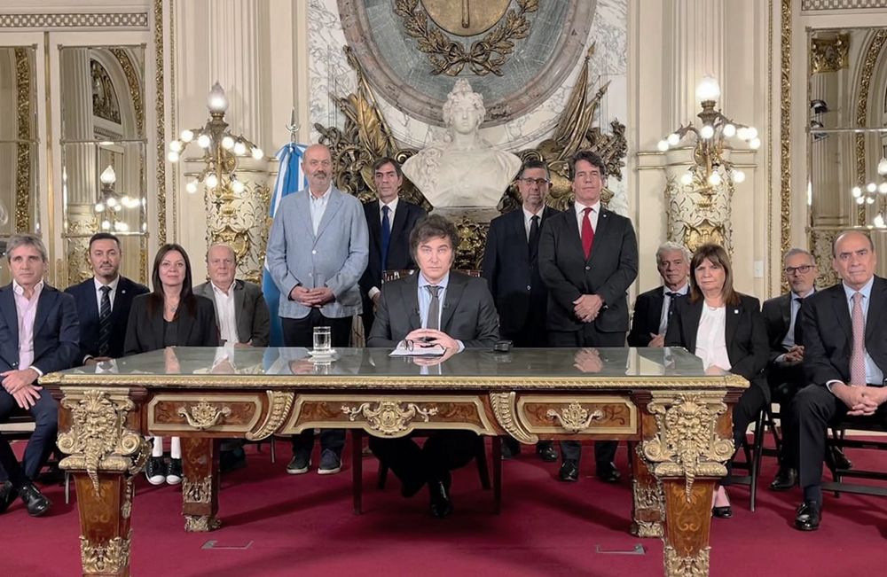 Milei anunció el DNU e incluyó la derogación de la ley de alquileres 