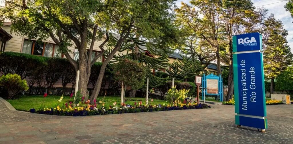 $35 millones por deudas tributarias 