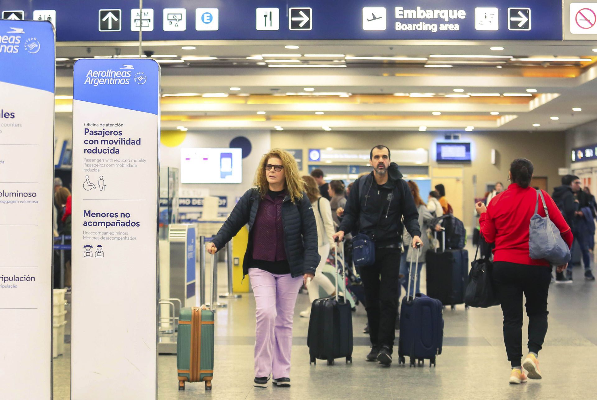 Cómo afectará a los colectivos y vuelos el paro general
