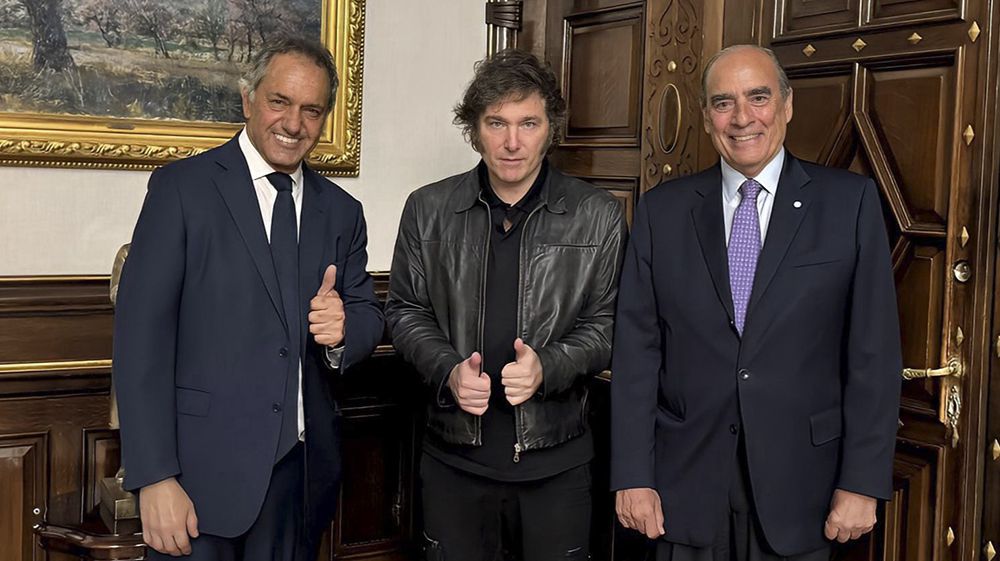 Scioli fue designado como secretario de Turismo, Ambiente y Deportes