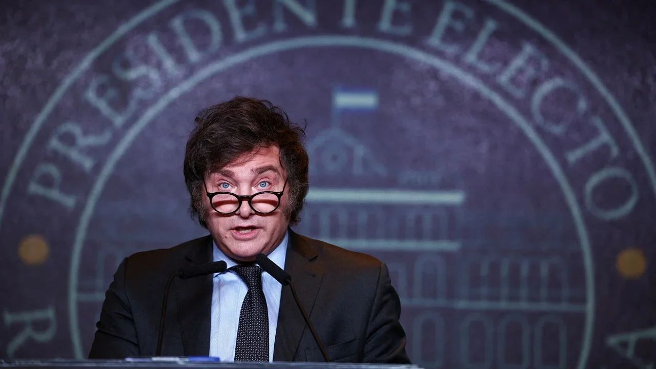 Dictan cautelar y suspenden dos artículos clave del DNU de Milei