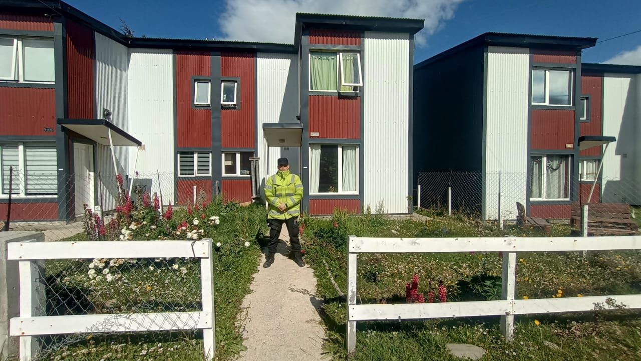 Detuvieron a un hombre que amenazó a sus vecinos con un arma
