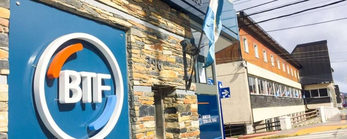 Presentan nuevos cajeros automáticos  