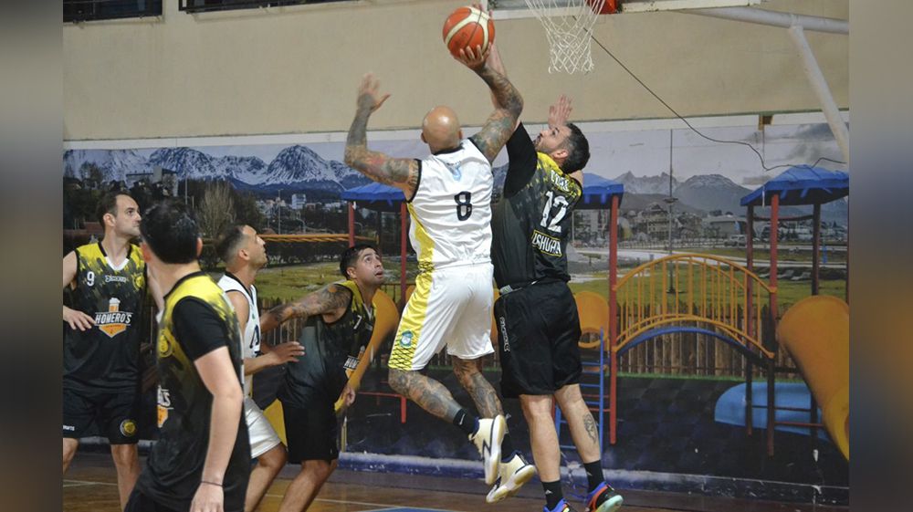 Se jugó en Ushuaia el torneo relámpago de básquet 