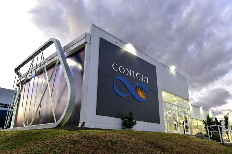 Premios Nobel criticaron los recortes en ciencia y tecnología de Milei