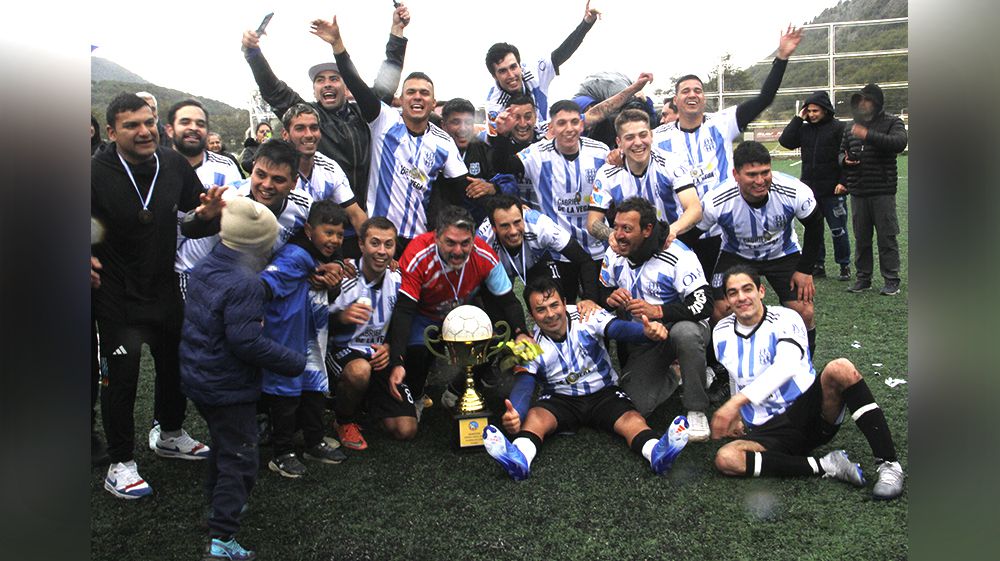 Mercantil derrotó a CAEF y se consagró campeón 