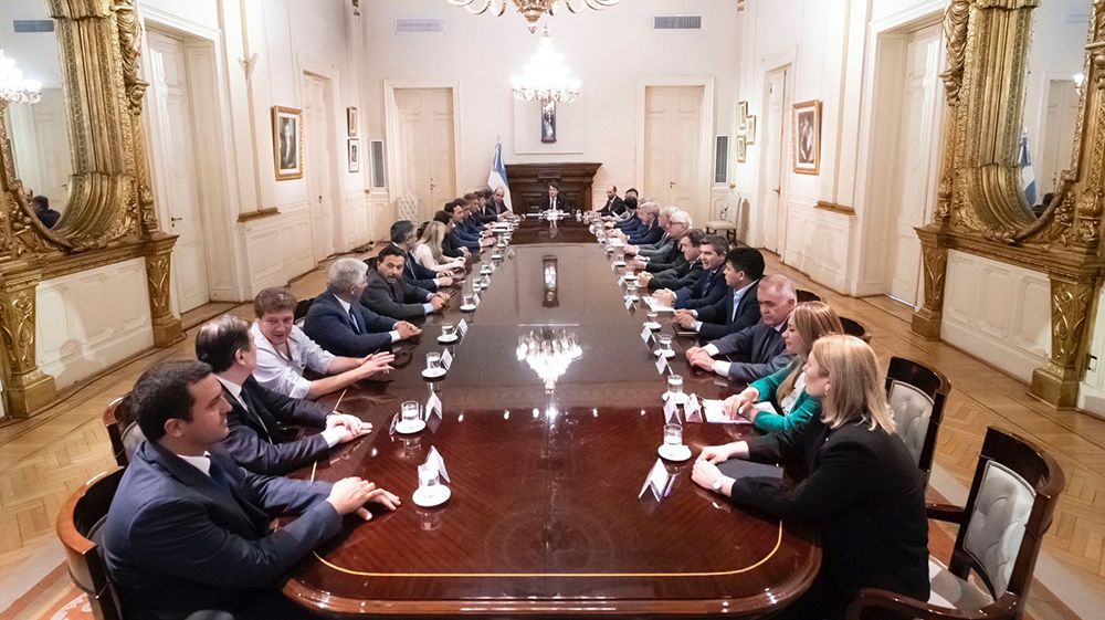 Reunión con gobernadores: Nación impulsará nueva Ley de Bases 
