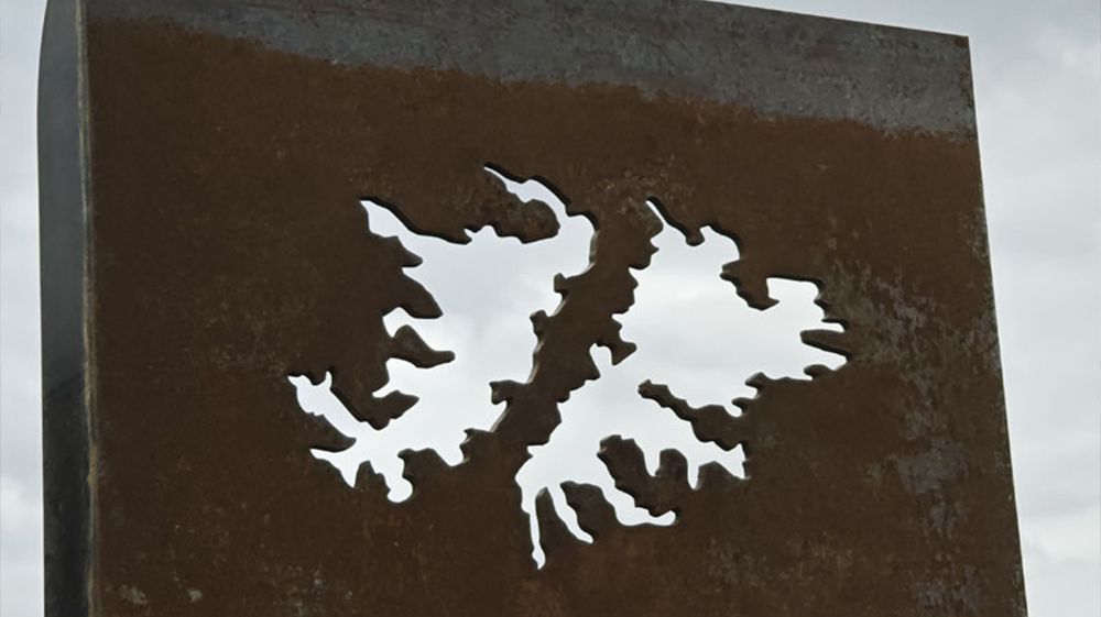 La provincia intimará judicialmente a los constructores del puerto en Malvinas