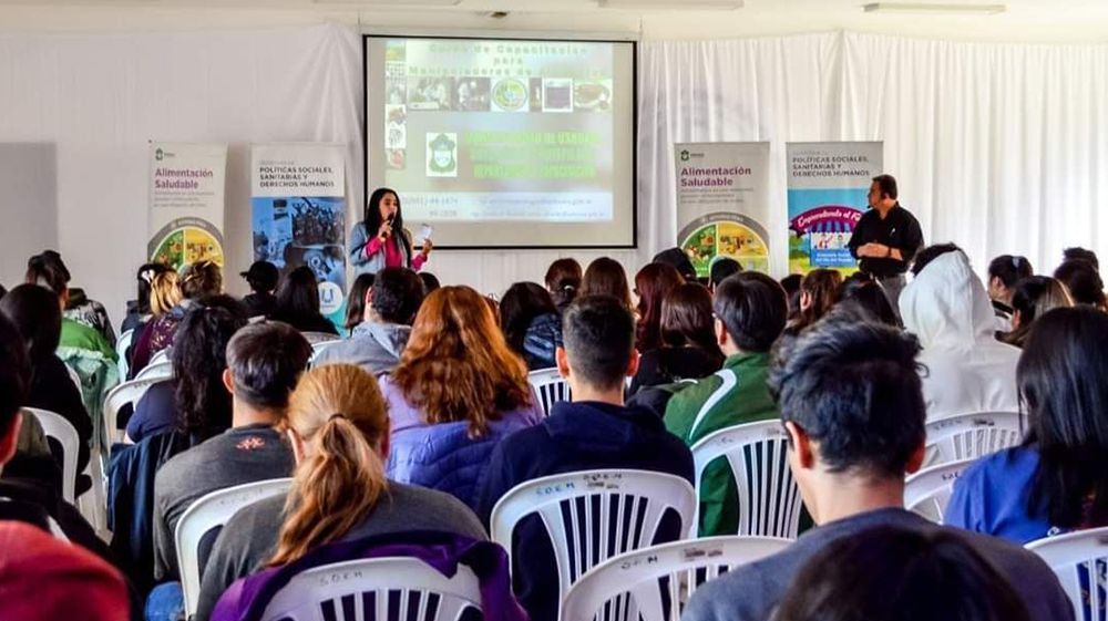 600 personas completaron el curso de Manipulación de Alimentos