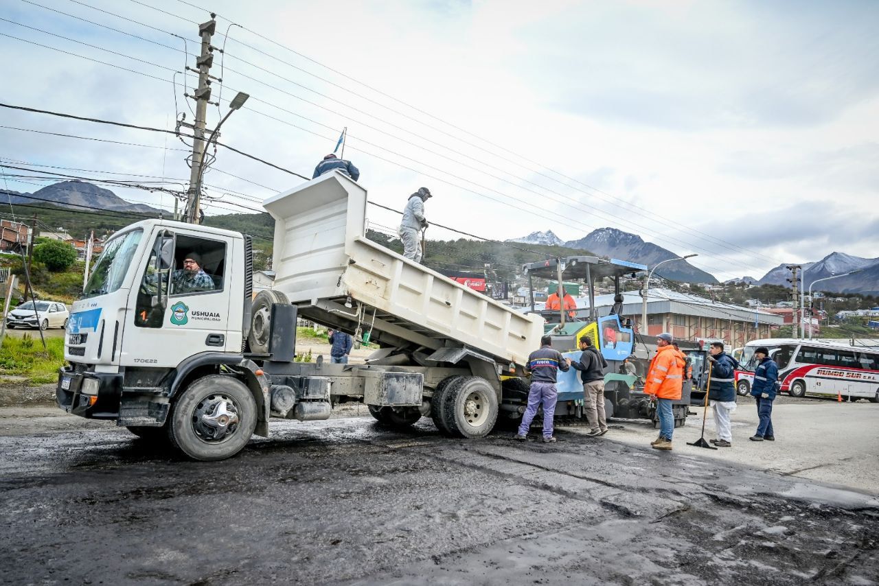 Repavimentaron un tramo de avenida Perito Moreno 