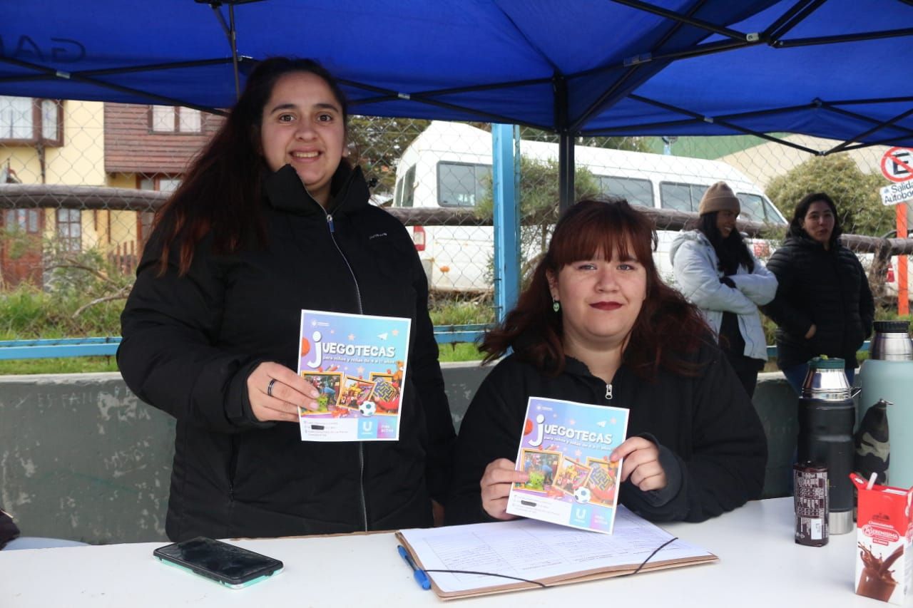 El dispositivo municipal ‘Jugando en mi Barrio’ visitó La Cantera