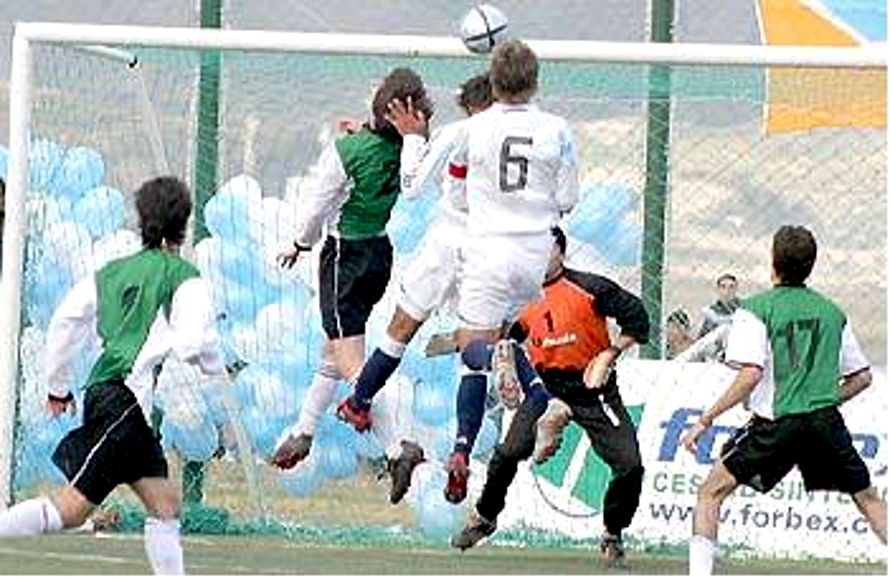 La Selección Sub-20 inaugura la cancha de césped sintético