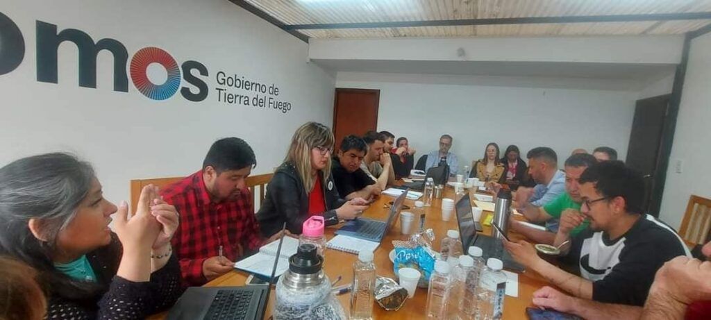 Gobierno acordó mejora salarial para el Escalafón Húmedo 