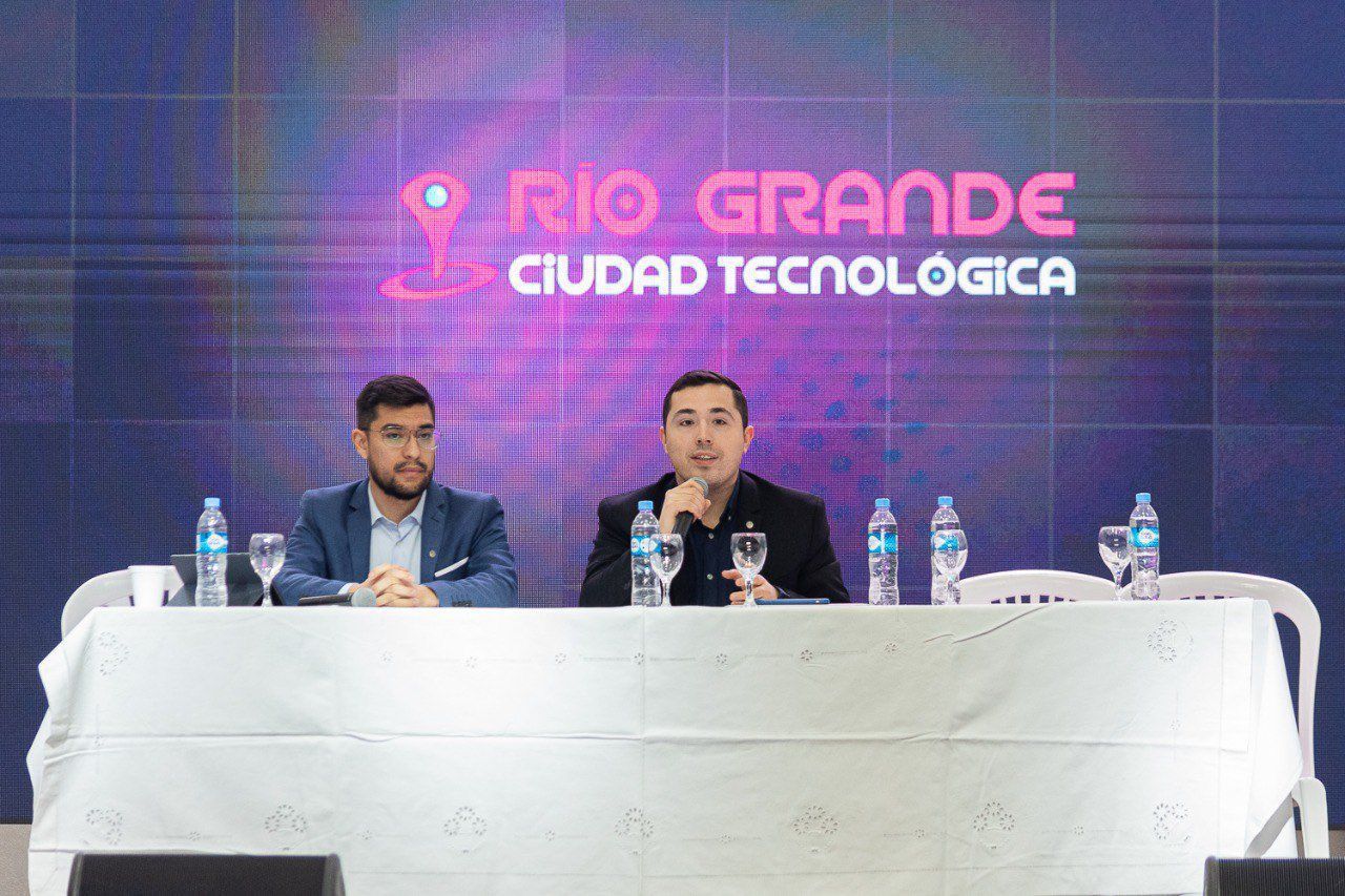 Ferro pidió al peronismo unidad y apoyo al proyecto de Río Grande