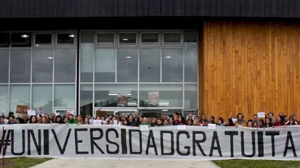 La UNTDF se suma a la marcha universitaria federal