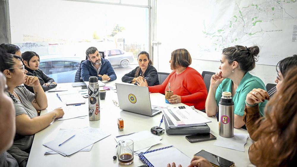 Trabajadores del CALC municipal recibieron capacitación sobre mediación