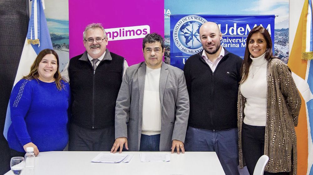 La Municipalidad de Ushuaia firmó un convenio con la Universidad de Marina Mercante