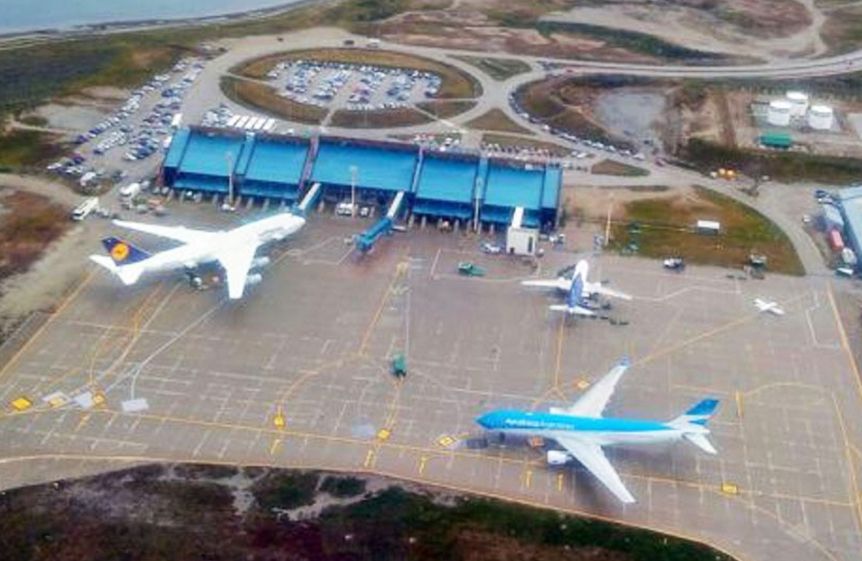 Se inaugura el aeropuerto internacional ‘Malvinas Argentinas’ 