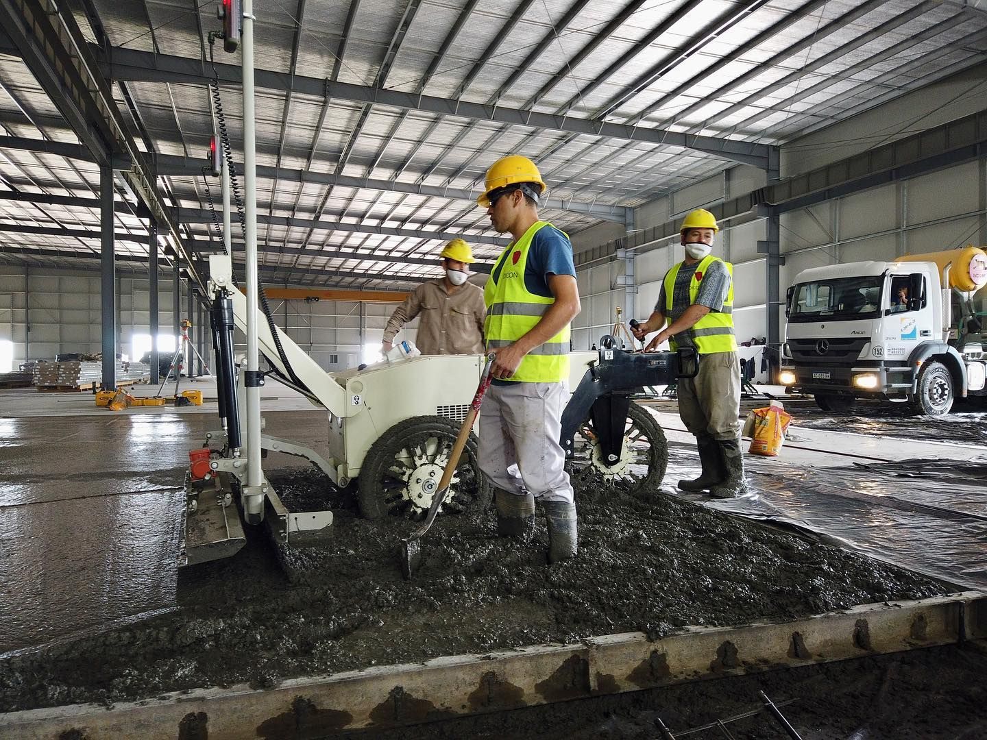 En un año se dieron de baja 52 empresas 