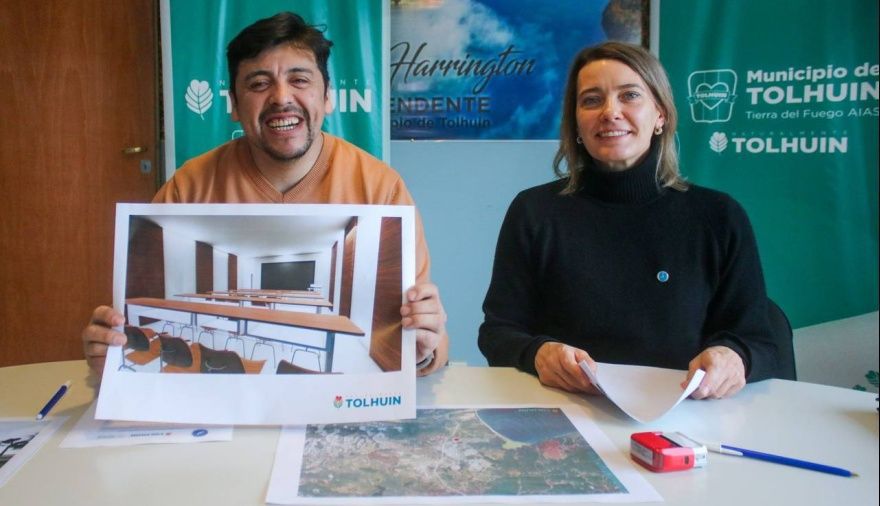 Tolhuin firmó convenio con la Universidad Nacional de la Patagonia