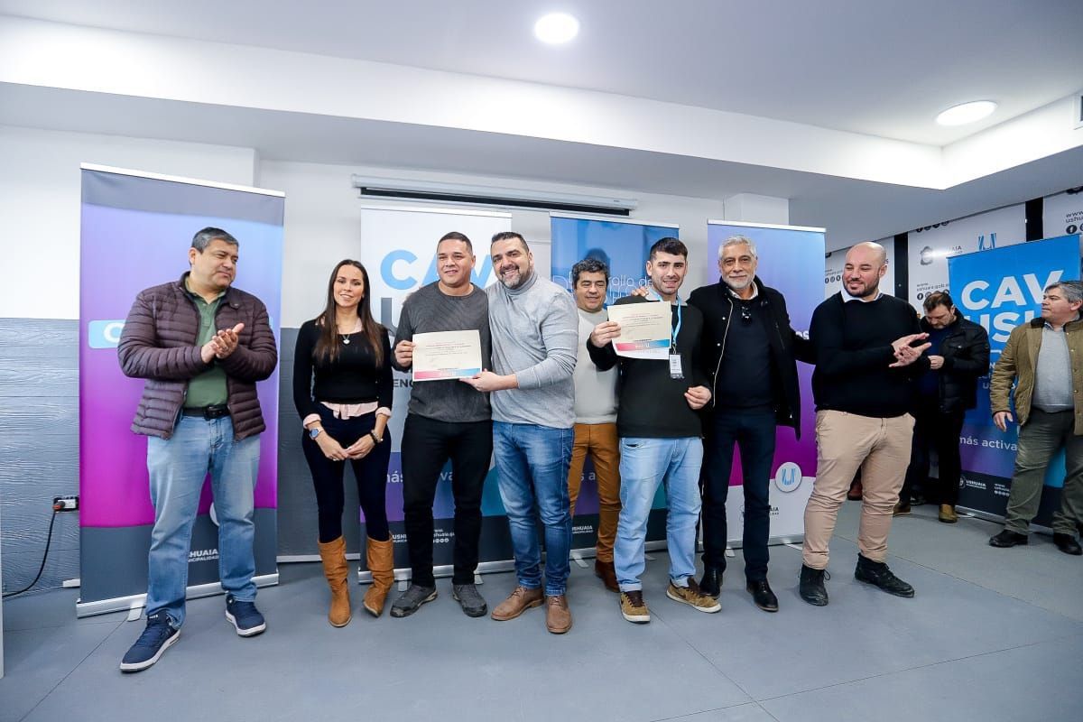 Vuoto entregó certificados de capacitación a trabajadores del CAVUSH