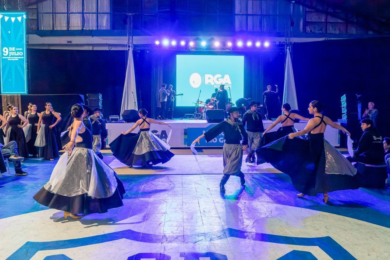 Gómez: “Río Grande celebra su aniversario con sus artistas”