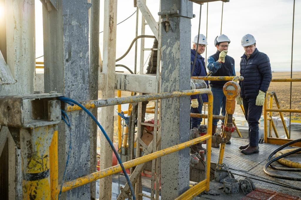 Sigue en caída la producción de hidrocarburos