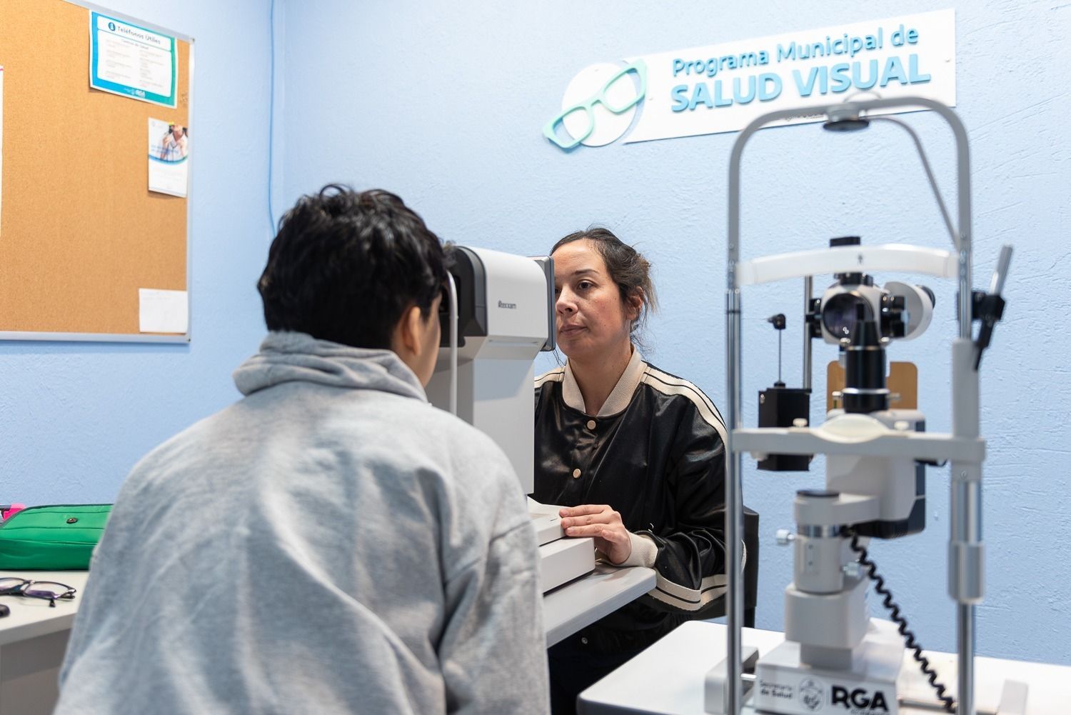 900 adolescentes acceden al programa Salud Visual