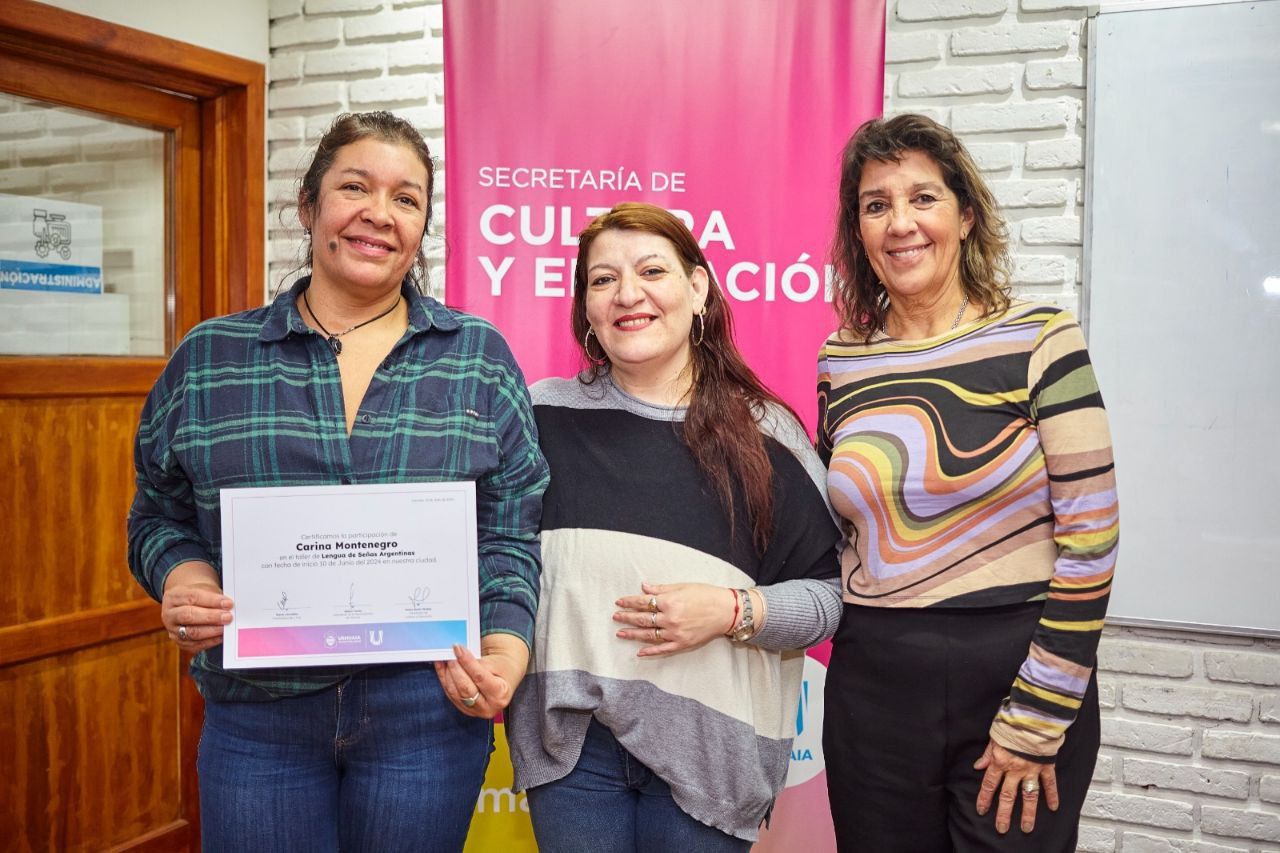 Cultura municipal entregó certificados del Taller de Lengua de Señas 