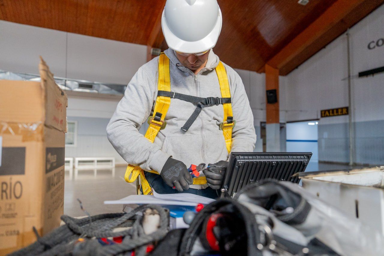 Siguen los trabajos de mantenimiento en las escuelas 