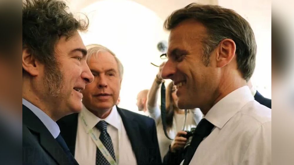 Milei llegó a París para reunirse con Macron 