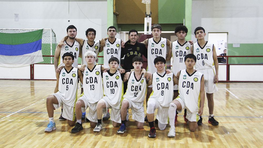 Amigos Amarillos y Escuela 3 los ganadores del fin de semana 