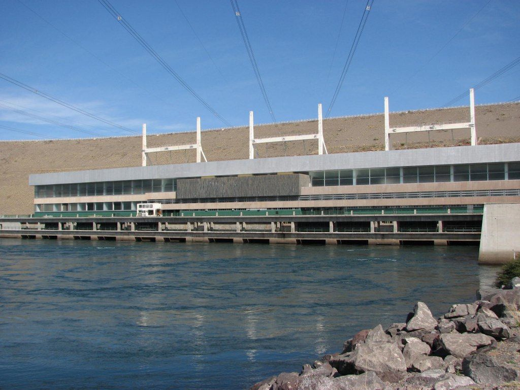 Comienzan las privatizaciones con cuatro hidroeléctricas