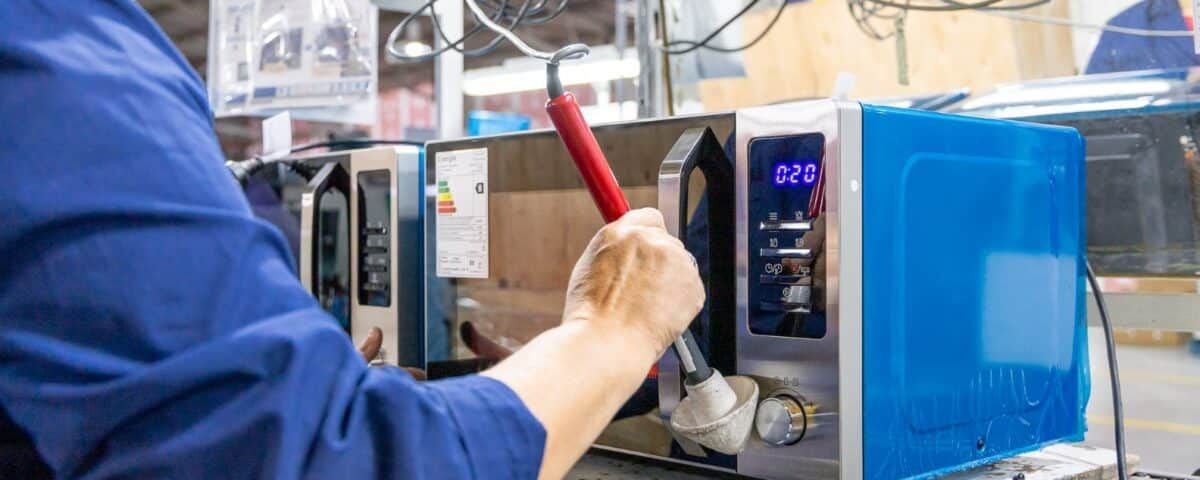 Leve recuperación del empleo en el sector industrial 