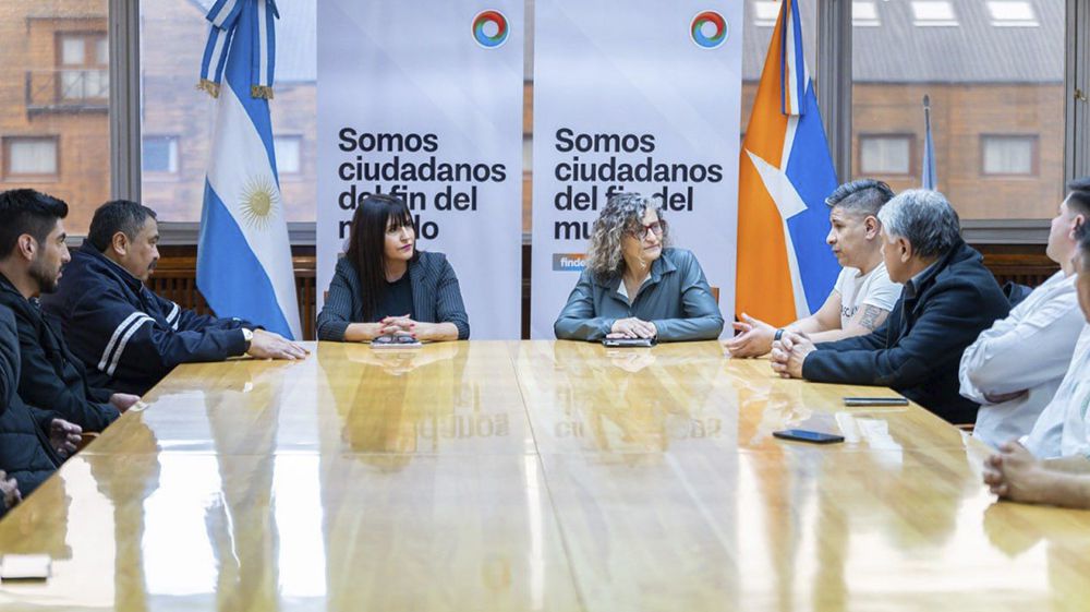 El Ejecutivo recibió a las 62 organizaciones de la CGT