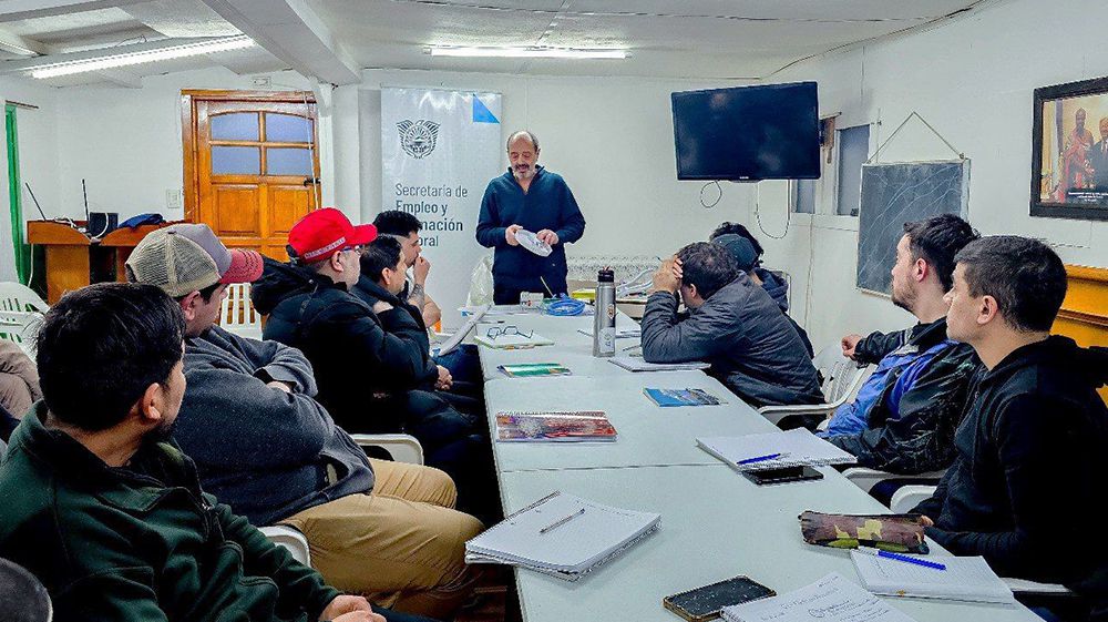 Se profundiza la capacitación en oficios 