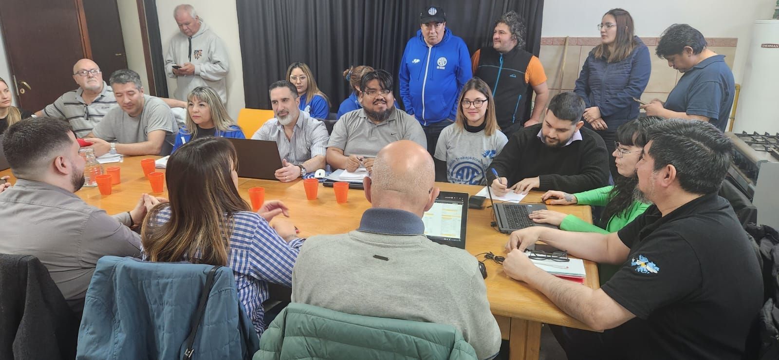 Los gremios rechazaron el ofrecimiento salarial del gobierno