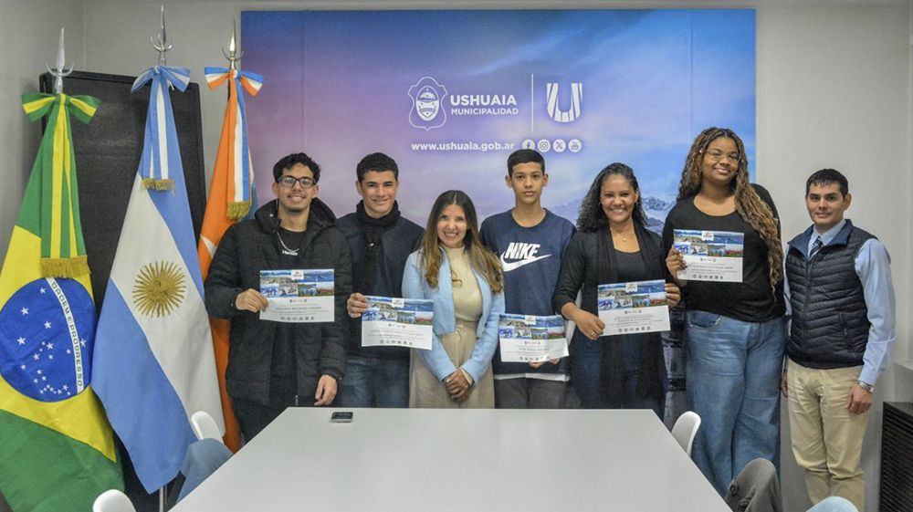 Estudiantes brasileros visitaron la Intendencia