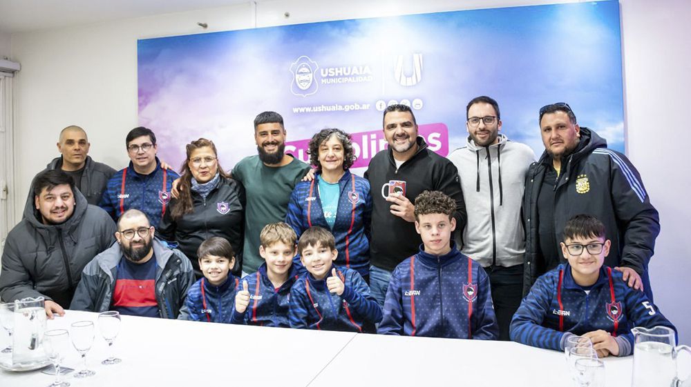 Vuoto recibió al club Los Cuervos del Fin del Mundo