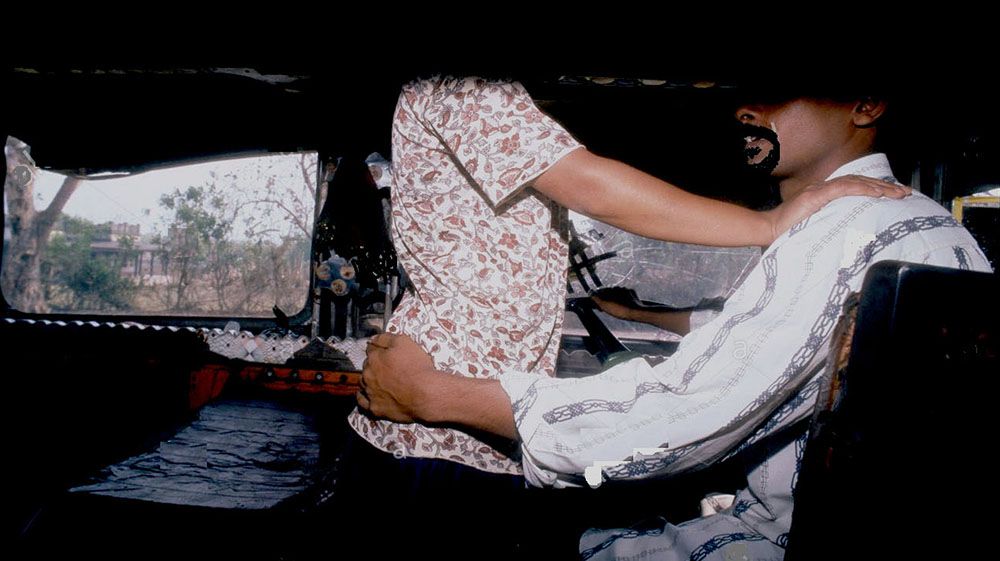 Una mujer le corta la lengua a un camionero por pedirle un beso