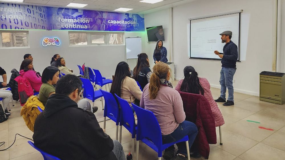 Equipos municipales brindaron una capacitación sobre uso de Redes Sociales 