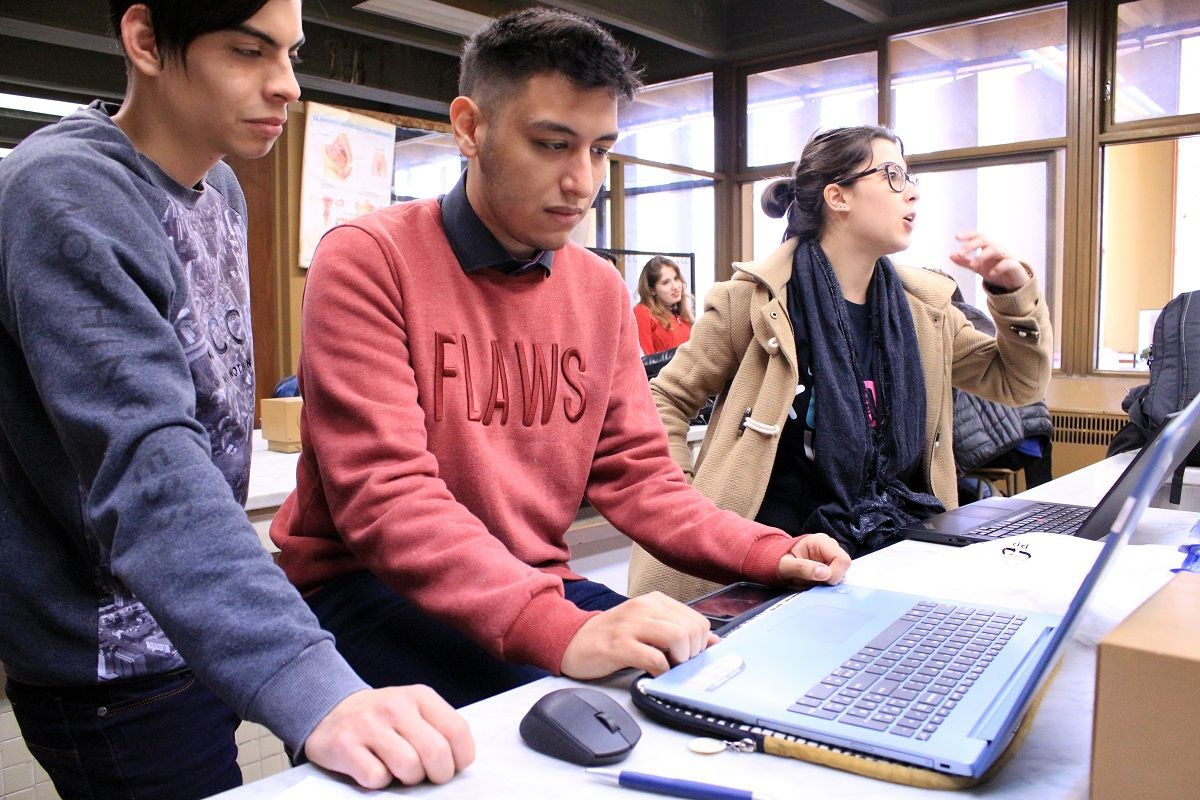 Capacitarán a jóvenes en educación financiera