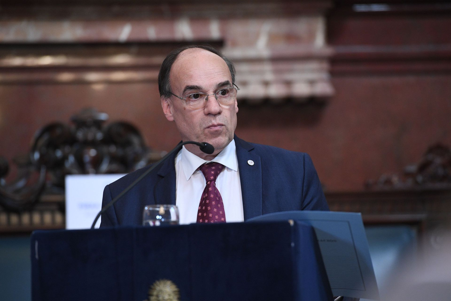 Blanco pidió informes sobre Leolabs y el FAMP